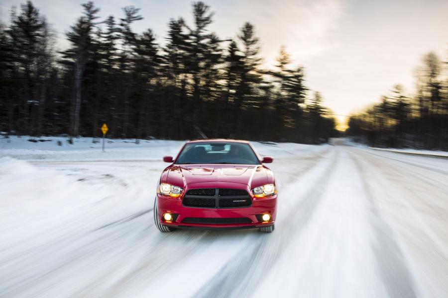  Dodge Charger AWD Sport 2013 года  (фото 20 из 50)
